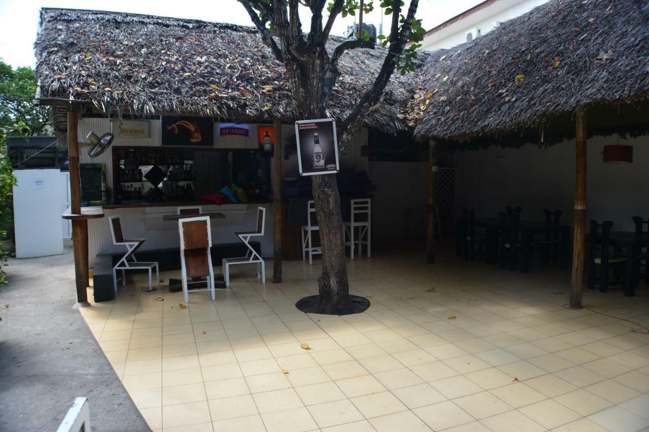 Hotel Triniti Oysterbay à Dar es Salaam Extérieur photo